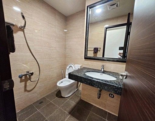 竹科好事多旁飯店式管理陽台洗衣機有車位 - Image 4