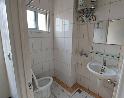 瑞隆商圈電梯大套房(通過消防安檢) - Image 5