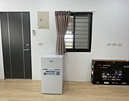 303-家樂福7坪陽台套房出租(近車站) - Image 2