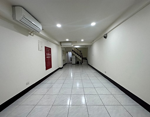 中壢#大空間可寵低租金可租補營登工作室#細節都好談 - Image 1