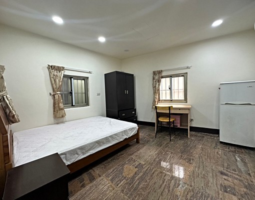 中壢#大空間可寵低租金可租補營登工作室#細節都好談 - Image 8