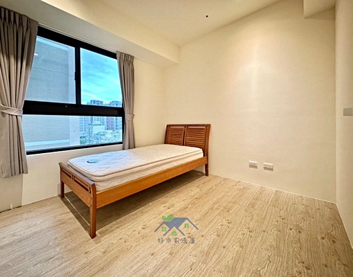 🏡高鐵旁-全新大坪數採光美宅-含雙車位 - Image 12