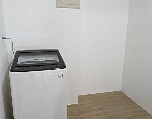 全新套房可租補自租免仲介費近水湳中國醫藥大學走路10分鐘 - Image 4