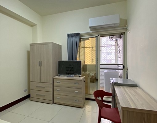 仁愛商圈_嘉大文教區_獨立陽台洗衣 - Image 1