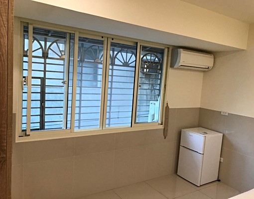 全新裝潢近三重菜寮捷運站優質超乾淨電梯套房24小時都有管理員 - Image 2