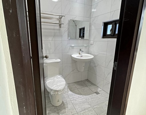 清水康榔三樓透天/全新衛浴/整棟出租 - Image 10