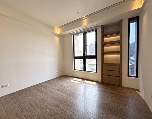 西區🔥大岩瑜舍三房平車🔥公益精誠商圈 - Image 8