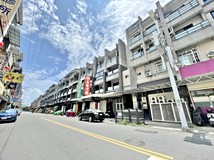 仁樂街仁武國小★臨路挑高黃..