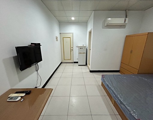 整新套房附全套設備 - Image 2