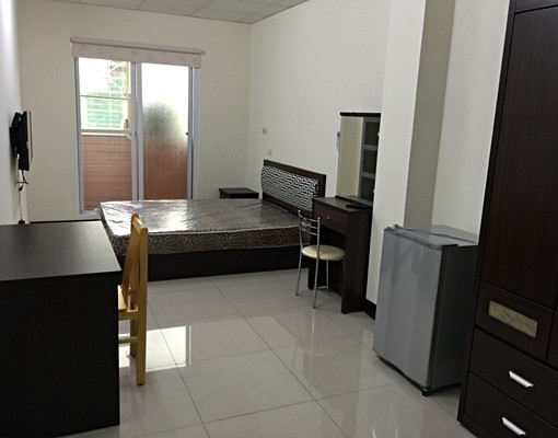 全新裝潢全新家電家具限女性 - Image 1