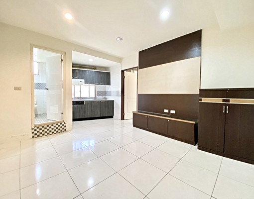 走路到火車站🌺台水電🌺正一房一廳🌺瓦斯爐廚房🌺租補 - Image 1