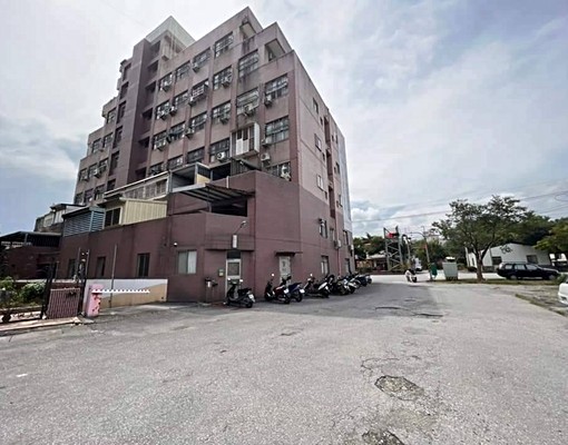 近東華大學前門-樓中樓套房 - Image 2