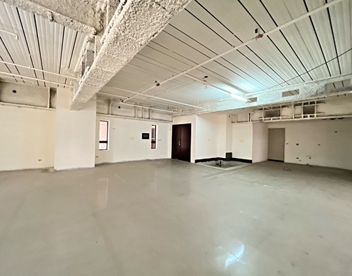 總太東方帝國毛胚屋出租兩戶可選皆附雙平車 - Image 8