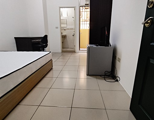 龍井交流道近光田可寵租補陽台通風採光獨洗曬電梯套房門控 - Image 6