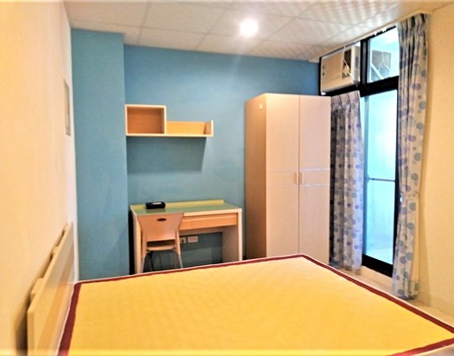 正東區優質大套房~禁菸禁寵物~屋況新 - Image 2