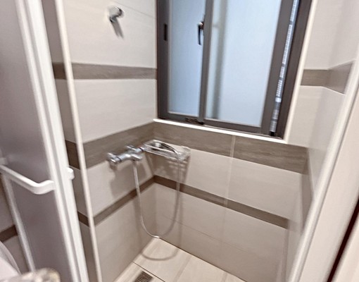 %金山街全屋木質獨立陽台洗衣機套房 - Image 4