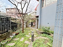 僑義路32巷獨賣🍎何店長團隊..