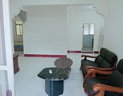 碇內街(龍門谷)公寓4樓3房家俱家電可租 - Image 2