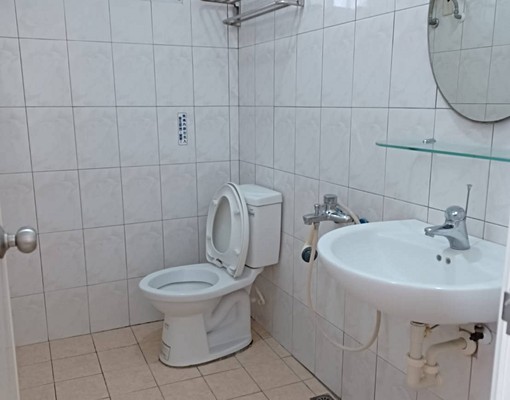 透天套房(3F.4F)出租6500-7000 - Image 9