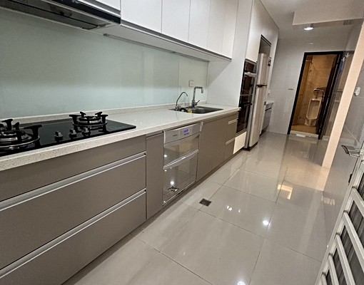 近大里軟園，稀有正一房一廳，百萬裝潢 - Image 2