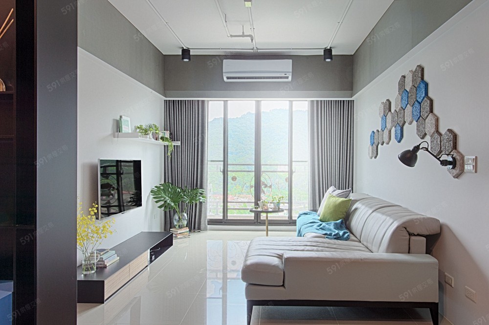 客廳(視野很好)