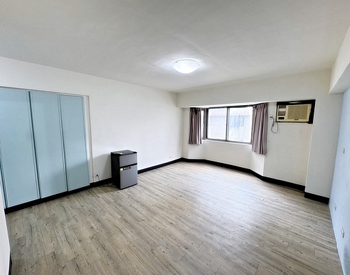 ★可工作室★可租補★大採光★冷氣★獨立衛浴★ - Image 1