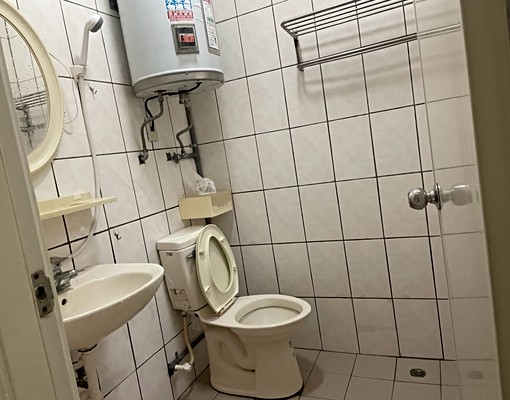 全區最優質便宜/近工研院/隔音佳獨立套房 - Image 6