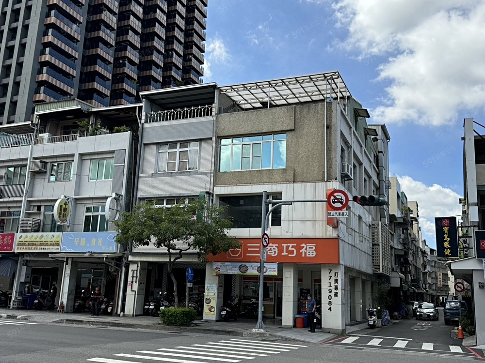捷運中山醫學院輕軌角窗金店面