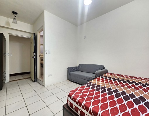 【紀語瑄】可租補🔴台水電🔴陽台套房 - Image 2