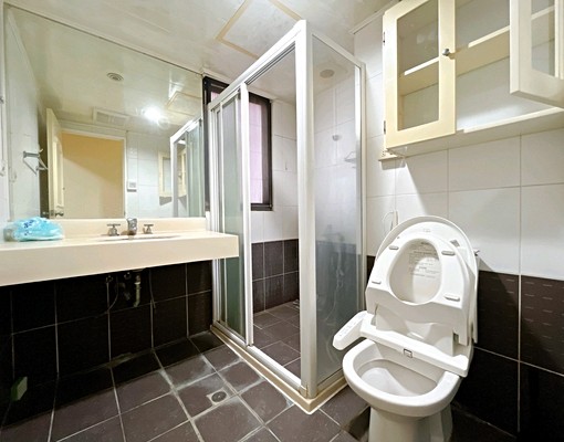 五期市政LV2房,面7期近新光三越 - Image 7