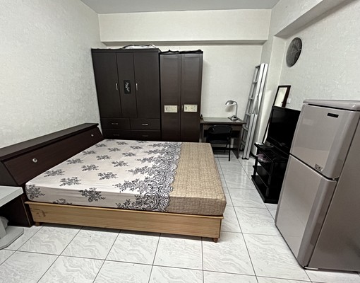 美麗島捷運電梯套房 - Image 1