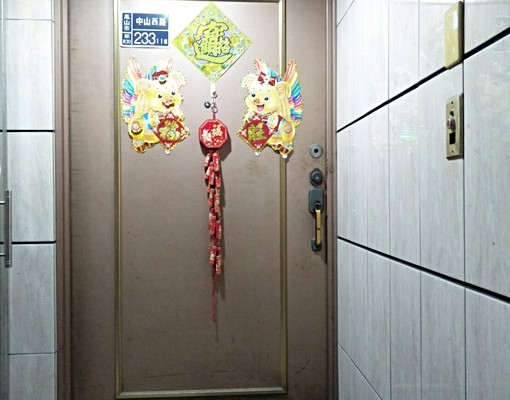 整層出租,近衛武營,捷運站,家樂福對面 - Image 7