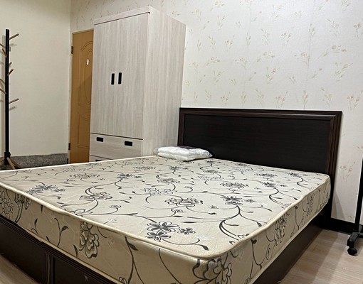 火車站旁優質女生套房（可租補） - Image 1