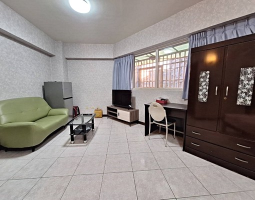 復華採光電梯套房傢電全,可租補社宅 - Image 1