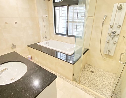 近南山廣場❤裝潢透天6房-有車庫 - Image 14