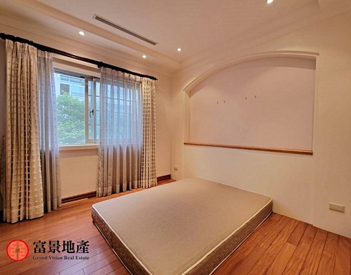 HOT●近AIT●挑高別墅●靜謐沉穩 - Image 8