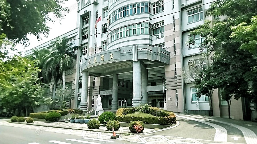 皇邨八期環境圖