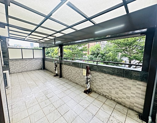 A8長庚醫院大露台可個人工作室🚫禁菸 - Image 1