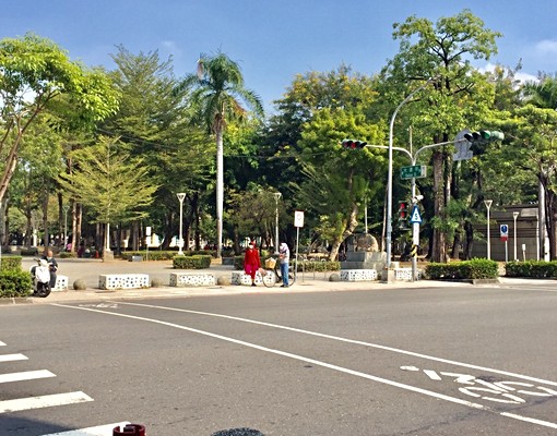 高醫旁邊間全新套房雙窗採光通風生活機能佳 - Image 14