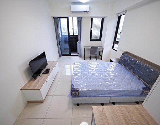 潭子⚜️全配⚜️可租補全新電梯套房 - Image 1