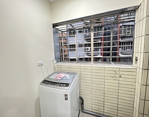 免服務費宏匯廣場周邊獨立陽台屋況佳 - Image 3