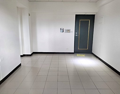 六張犁捷運站/喬治商職/通化商圈/可寵物 - Image 1