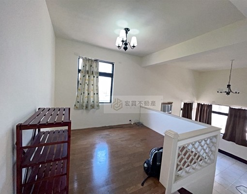 整棟透天三層|可寵含大車庫|大坪數採光五房可寵 - Image 3