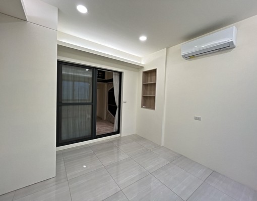 英林巷樓中樓含網路台電計費水跟鍋爐費500元 - Image 7