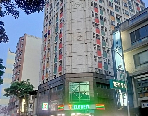 可租補/獨立大套房/近教育大學/草悟道與勤美商圈 - Image 12