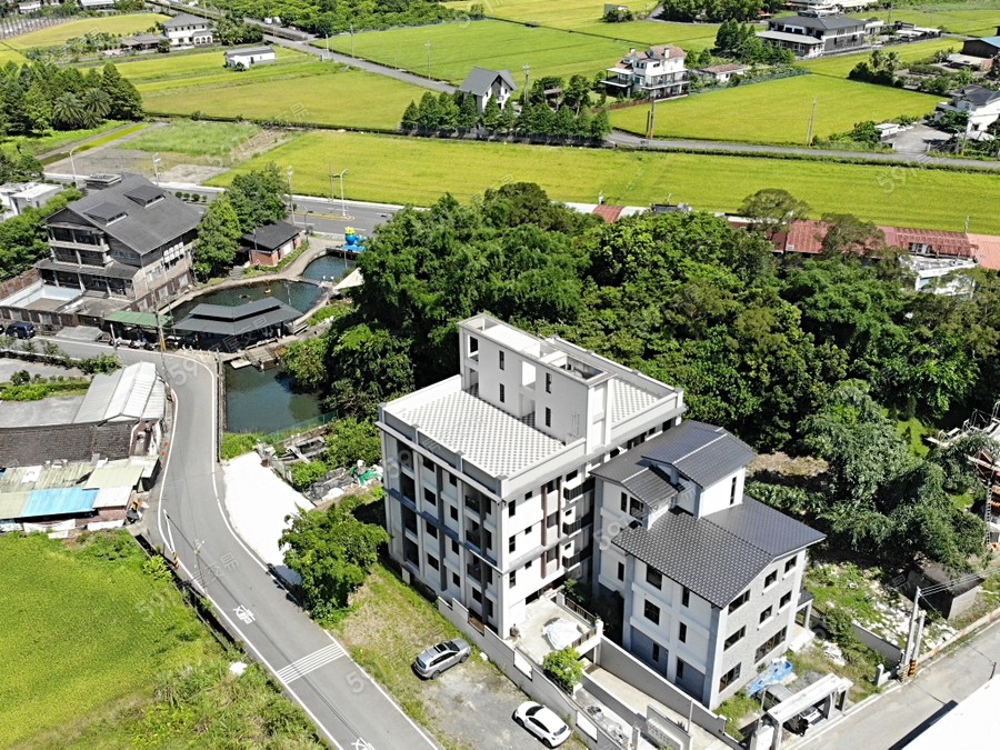 南山居-大湖實景圖