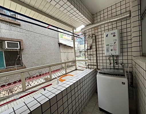 小巨蛋.包水電.共生宅.新裝潢.廚房 - Image 13