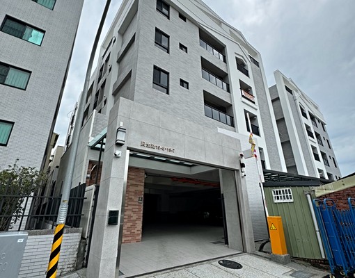 全新兩房一廳,房東自租,麻豆區近學區 - Image 2