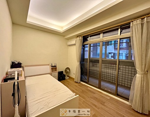 南屯✨高檔傢具裝潢✨大更衣室✨2+1房 - Image 9