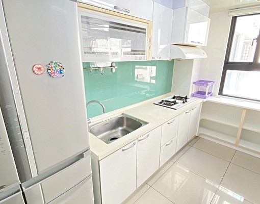 近忠孝國中❤明亮優質大4房❤包含管理費-附平面車位 - Image 3